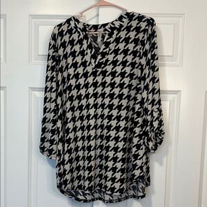 Black and White Houndstooth Blouse